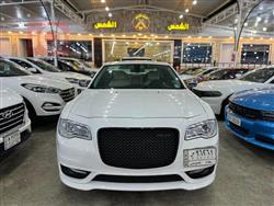 کرایسلەر 300